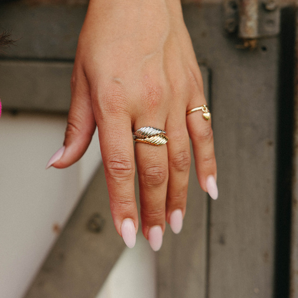 Signet Rope RIng